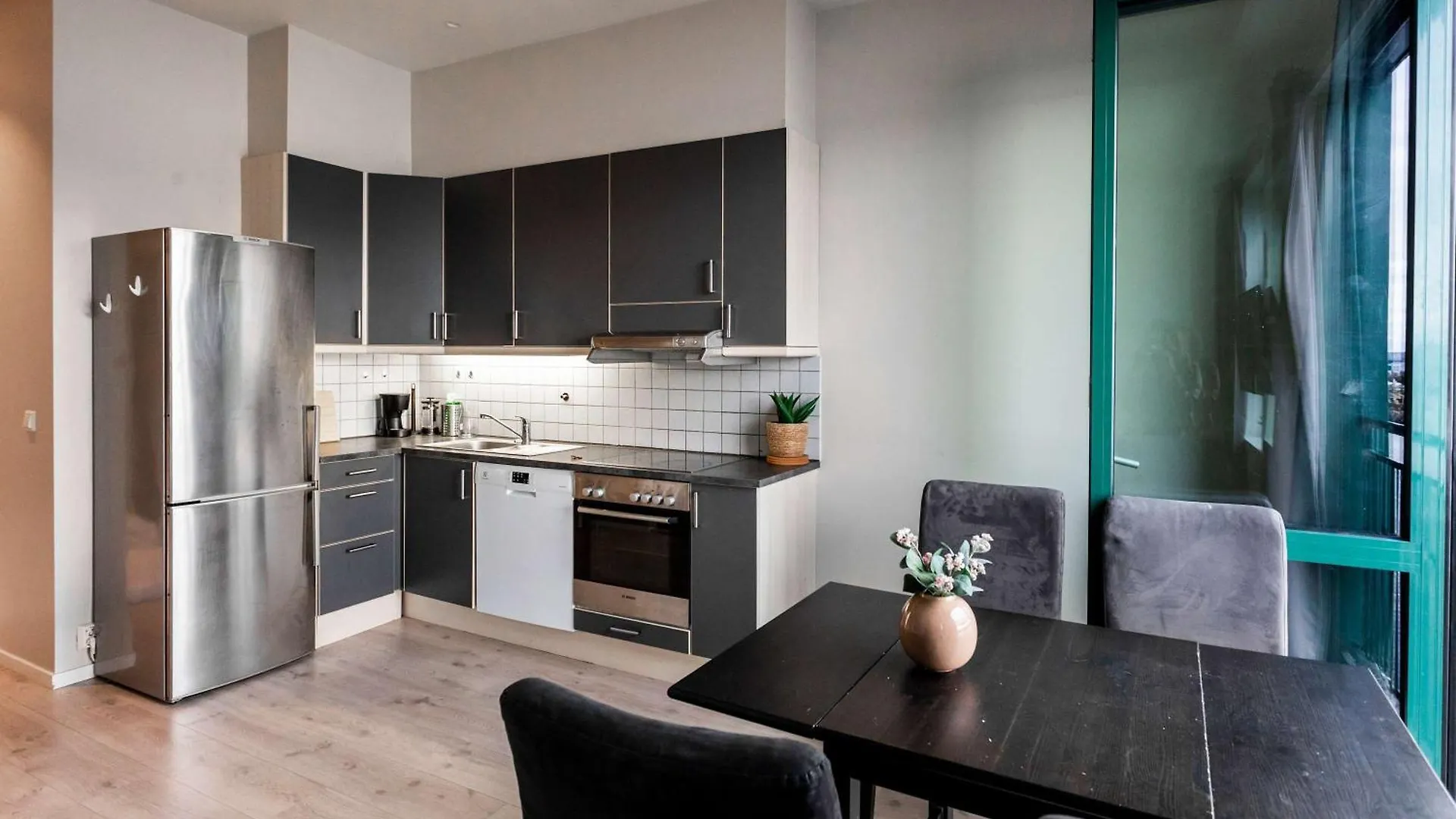 Beautiful Harbour Apartment With French Balcony Bergen Norway